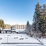 Raeuberhoehle شقة